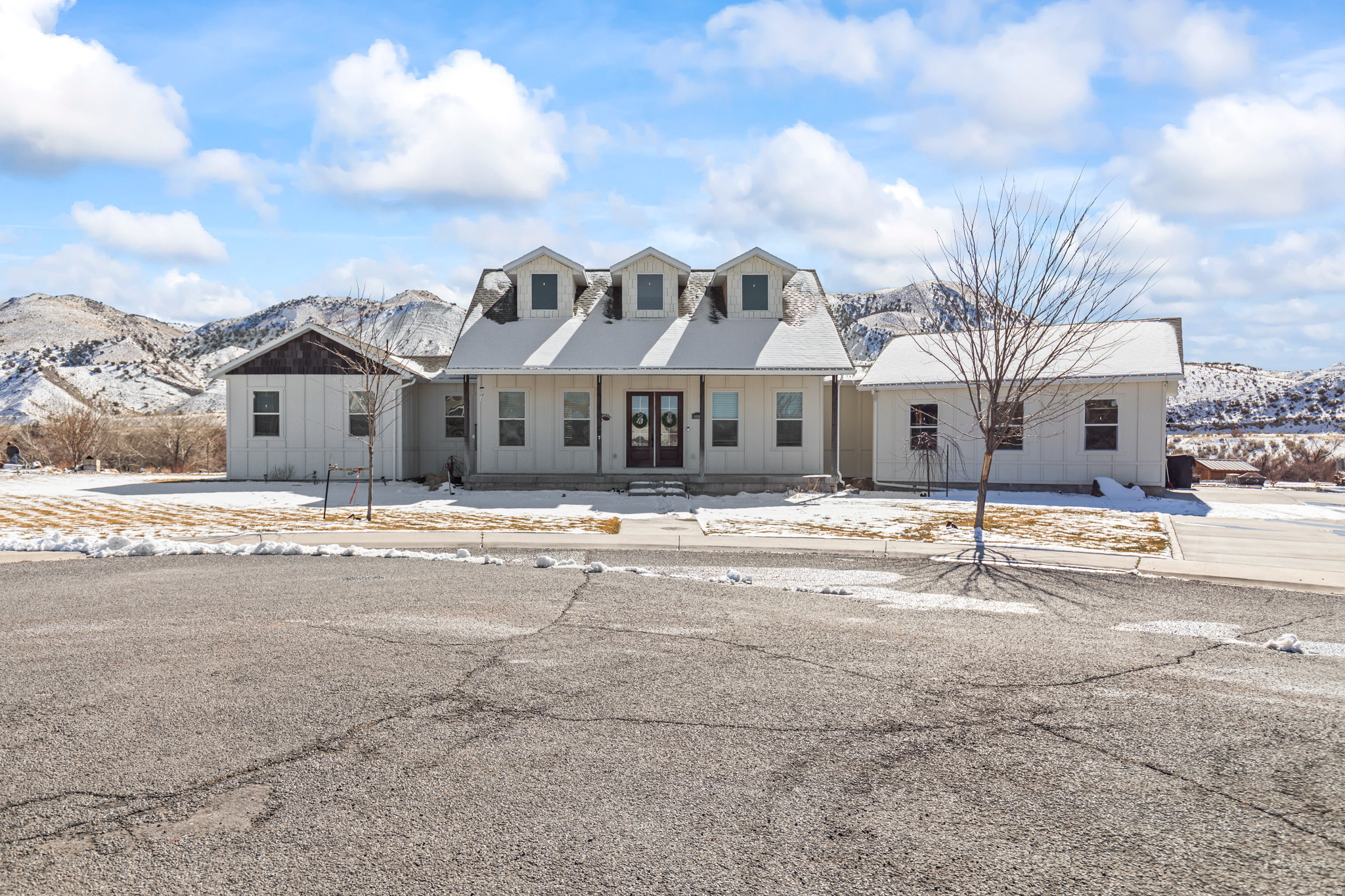 RIVER ROCK - Residential