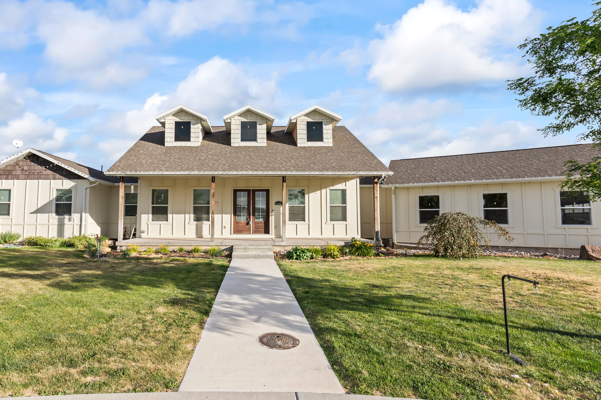 RIVER ROCK - Residential
