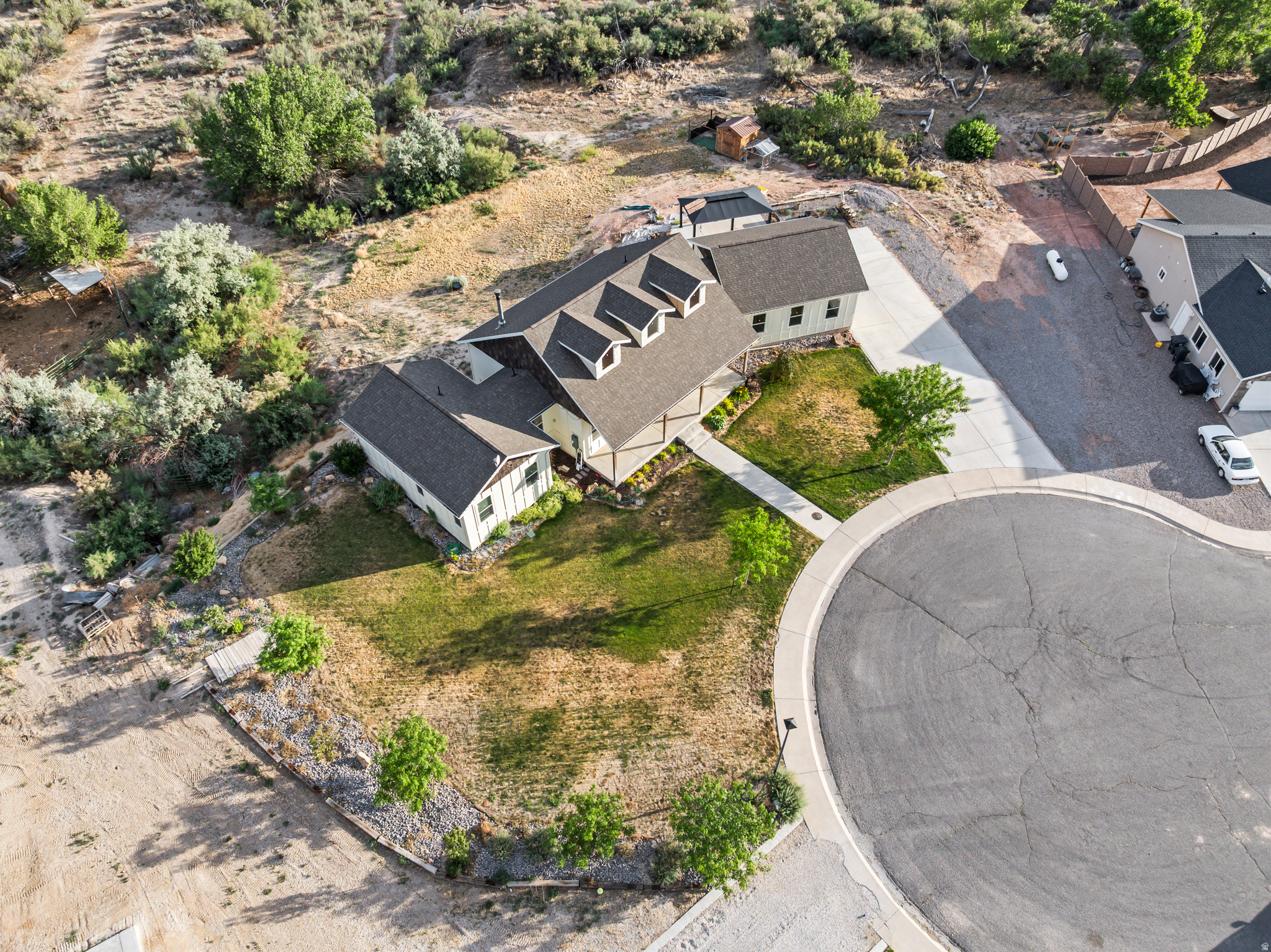 RIVER ROCK - Residential