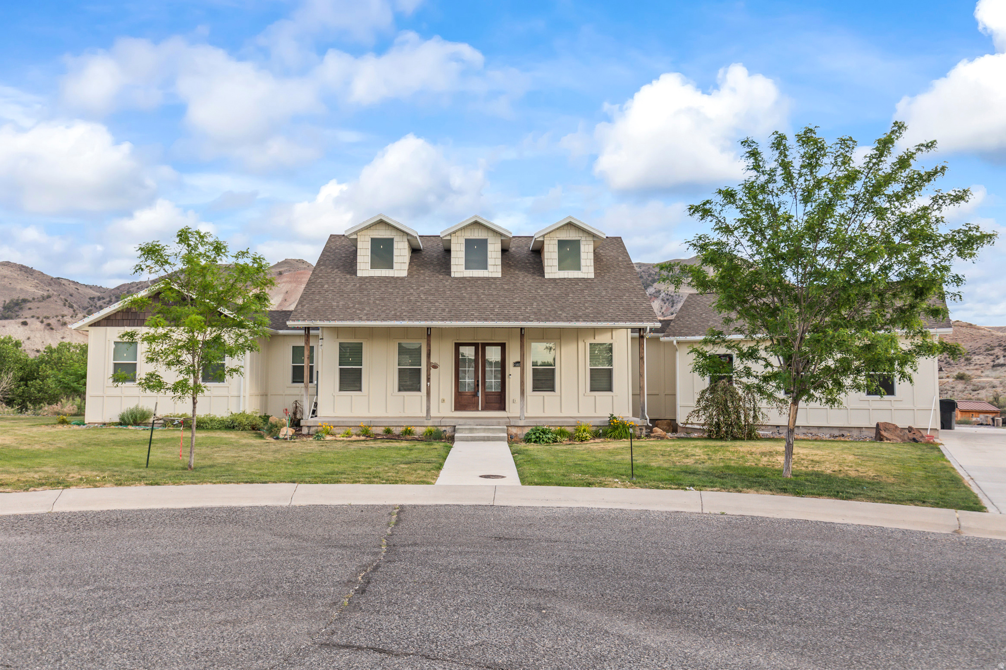 RIVER ROCK - Residential