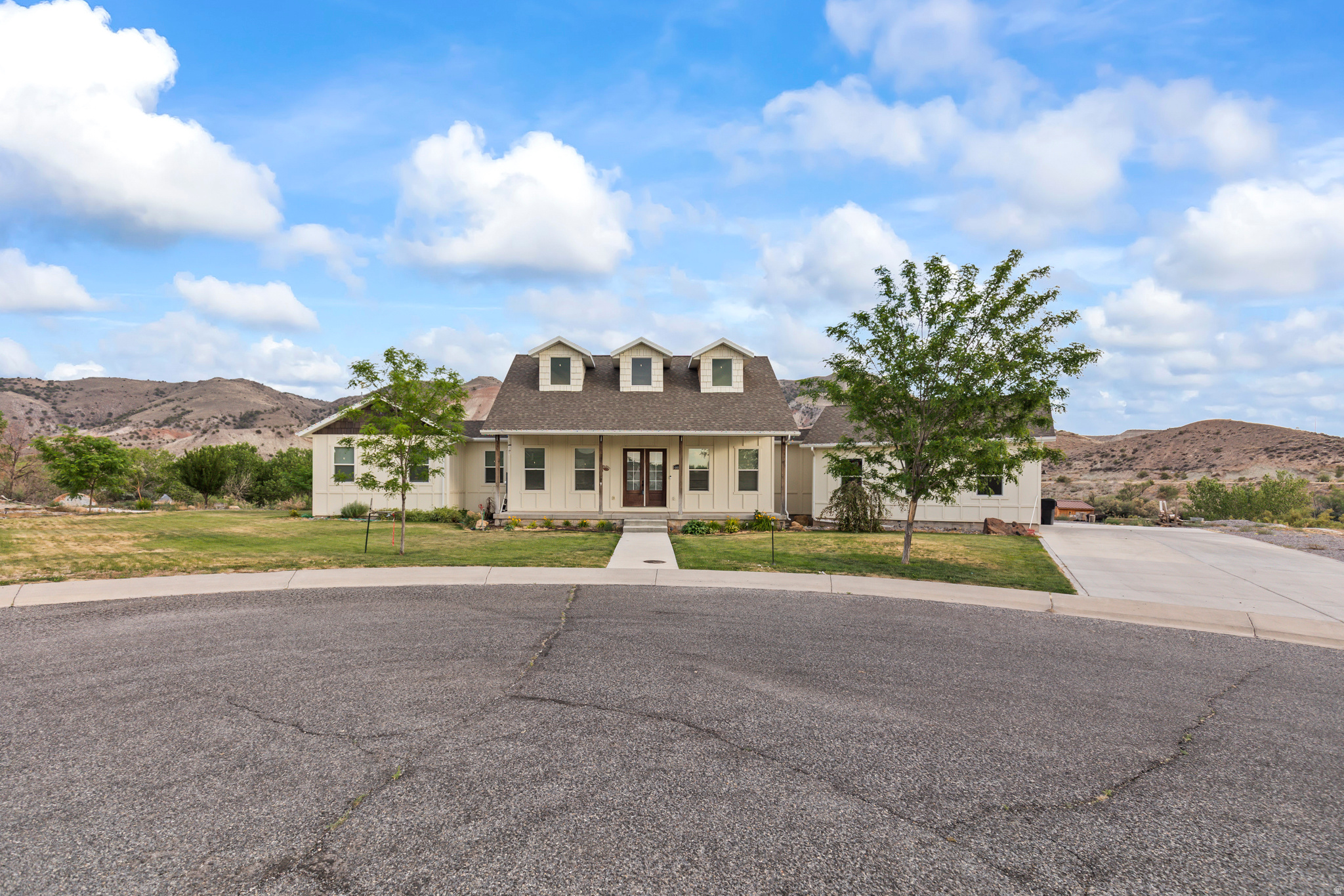 RIVER ROCK - Residential
