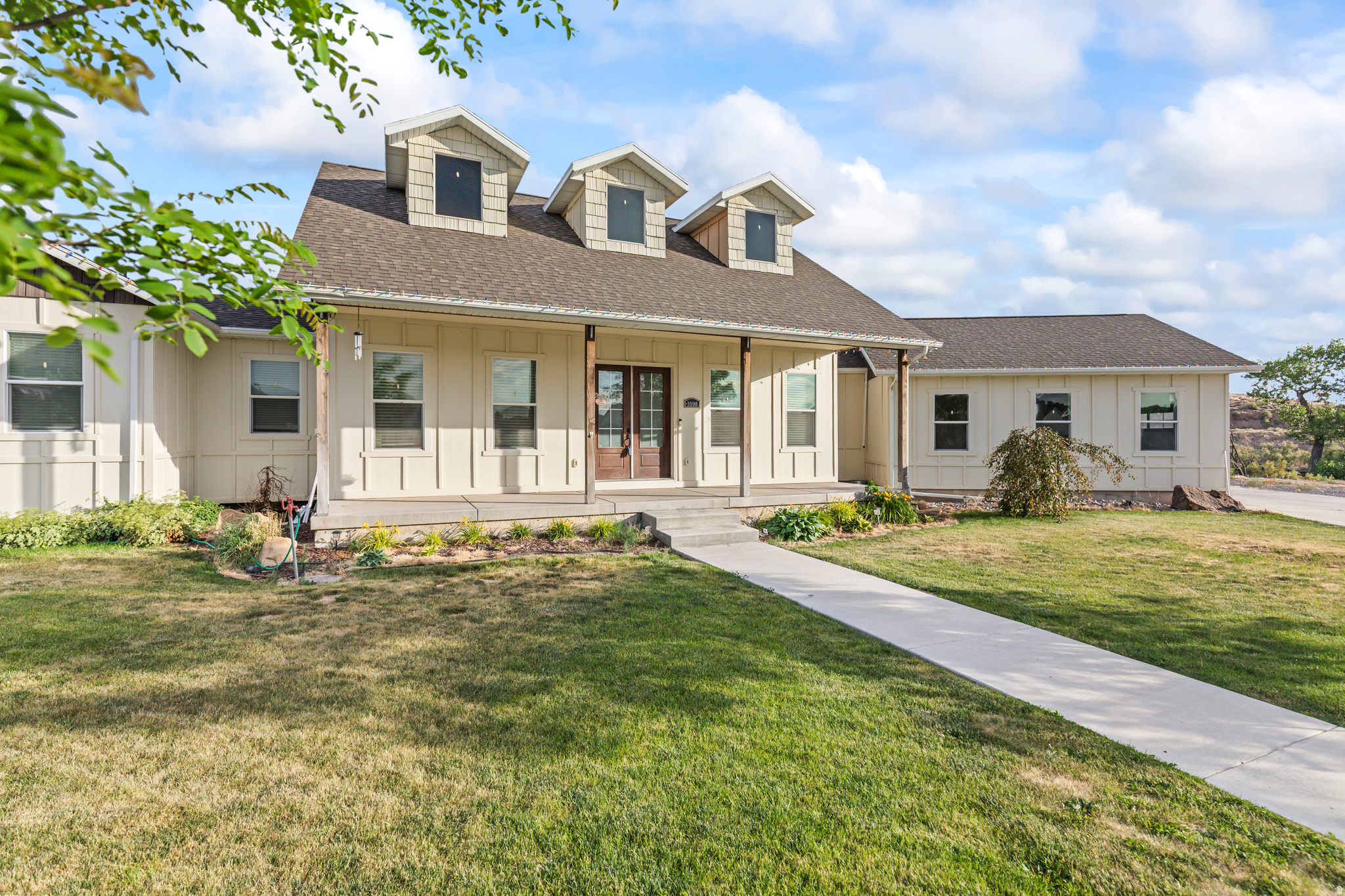 RIVER ROCK - Residential