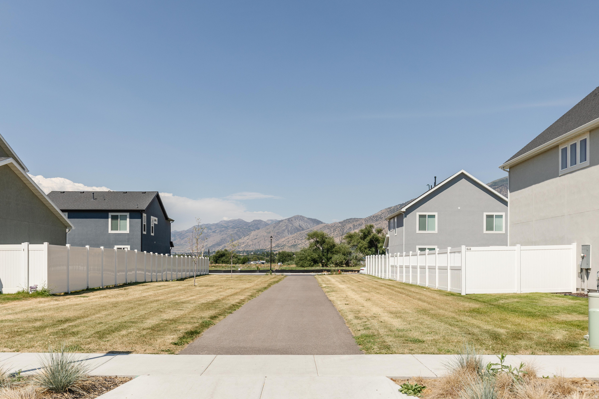 RIDGELINE PARK - Residential