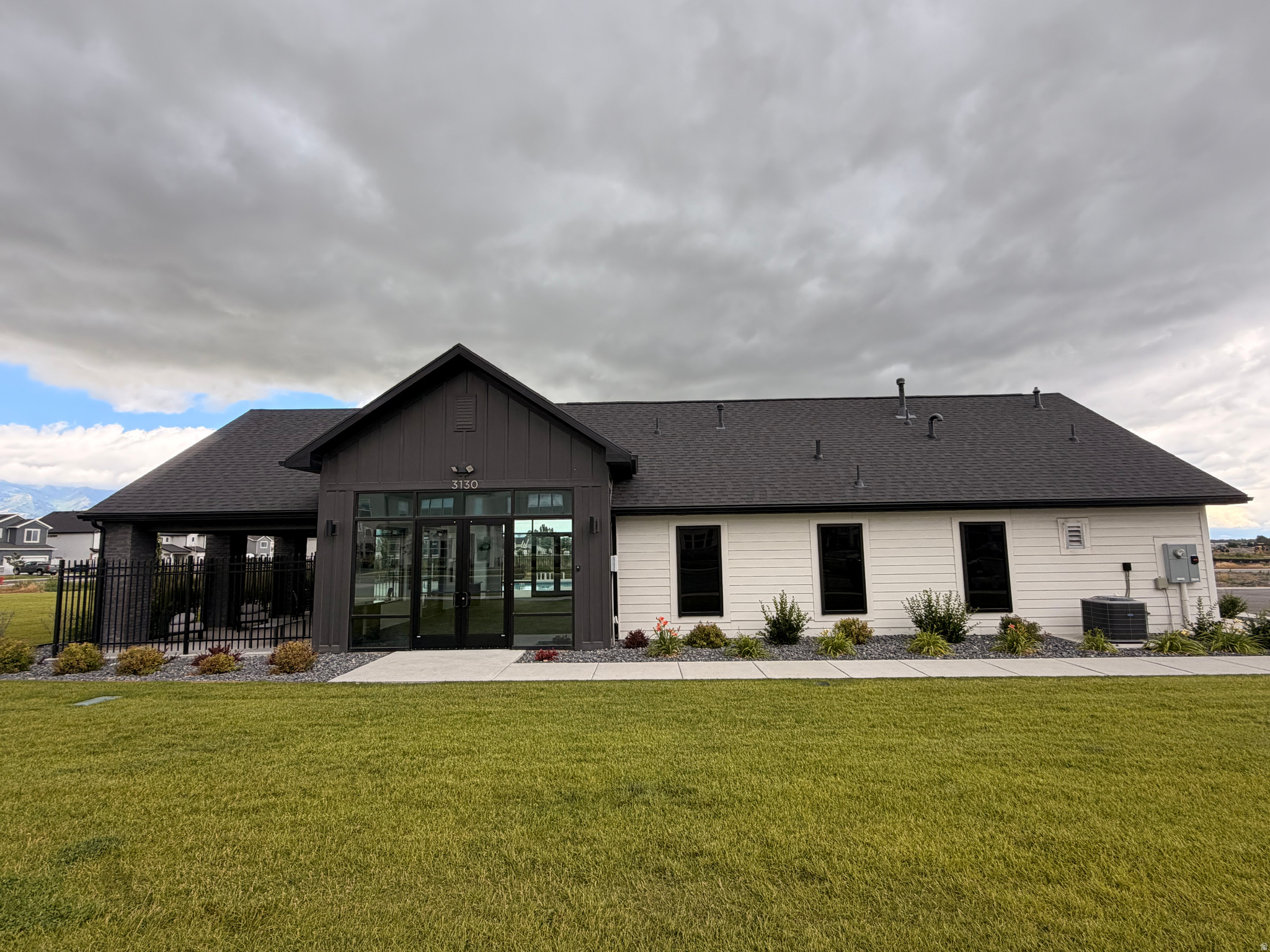 RIDGELINE PARK - Residential