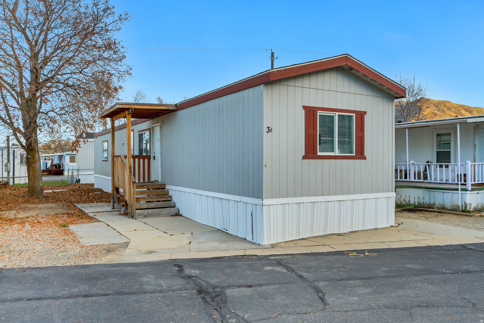 Well-maintained mobile home.  Centrally located in the heart of Brigham City.  Three bedrooms and two bathrooms.  Buyers must be park-approved.