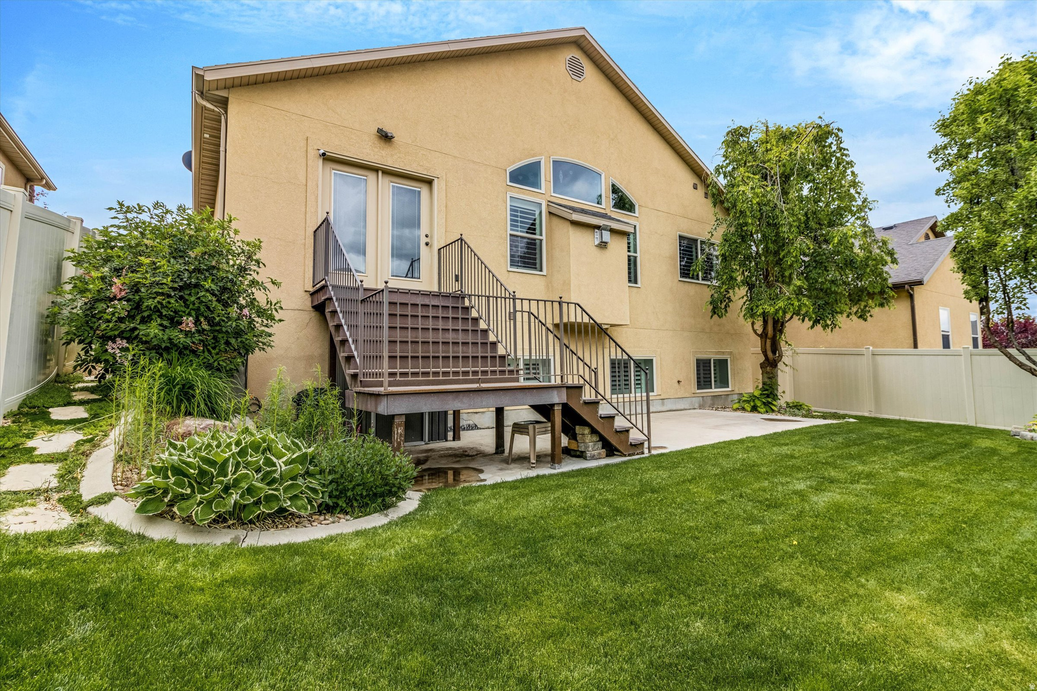 STERLING VILLAS - Residential