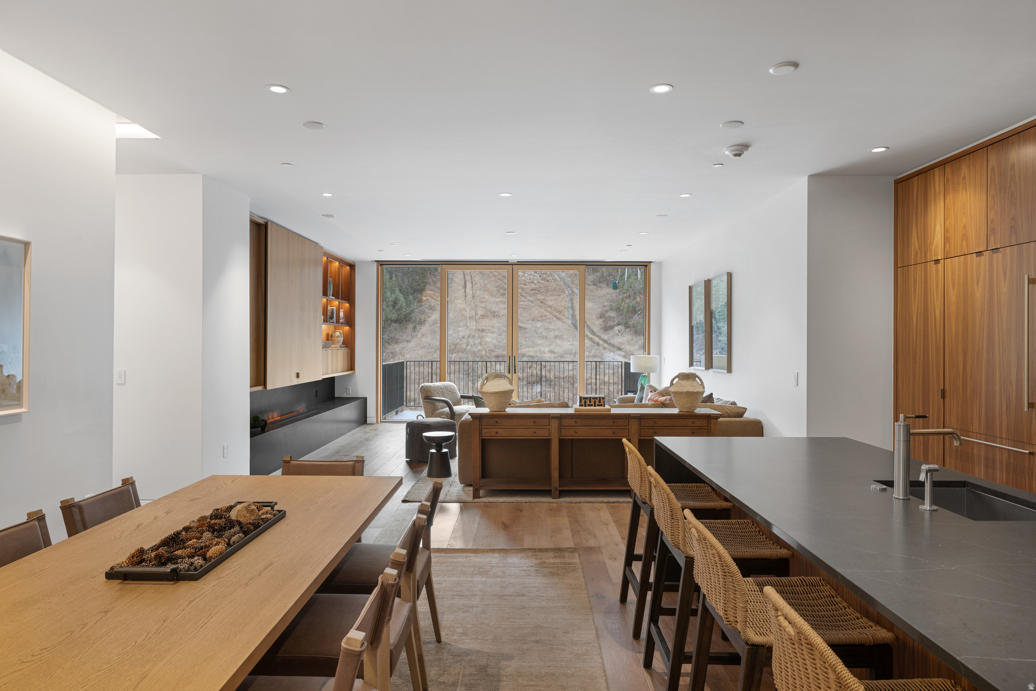 FOUNDERS PLACE - Residential
