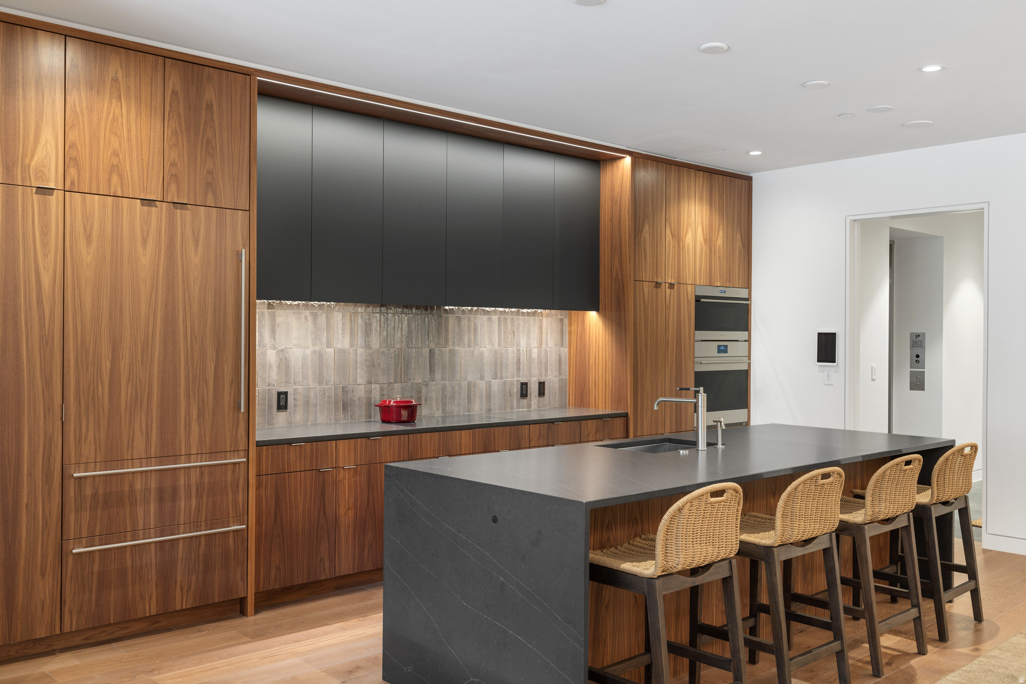 FOUNDERS PLACE - Residential