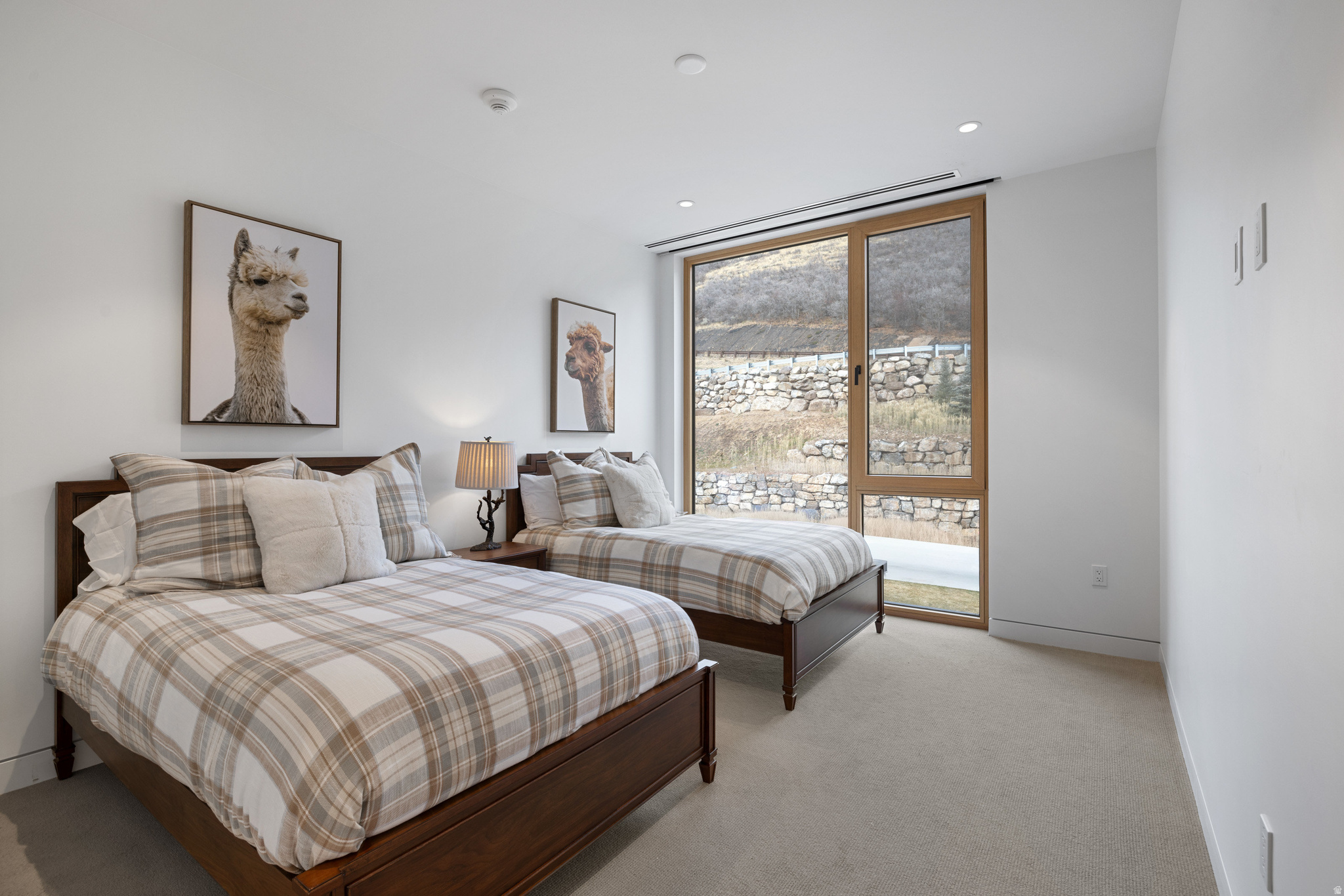 FOUNDERS PLACE - Residential
