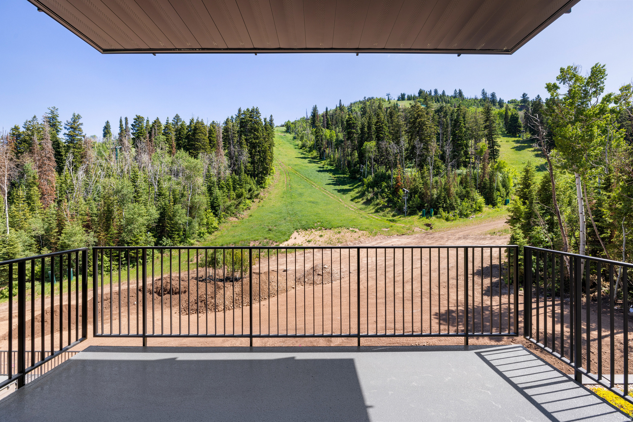 FOUNDERS PLACE - Residential