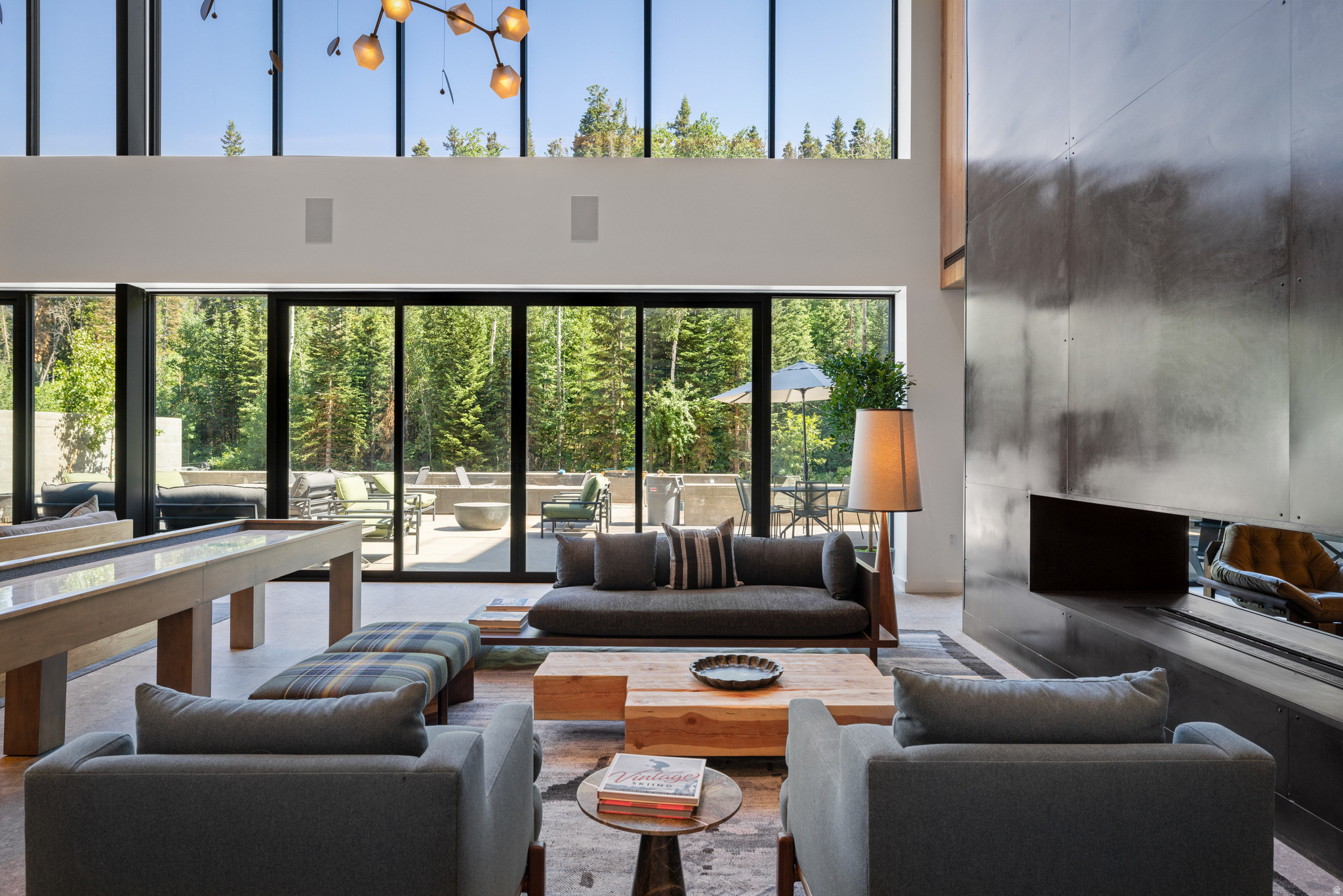FOUNDERS PLACE - Residential