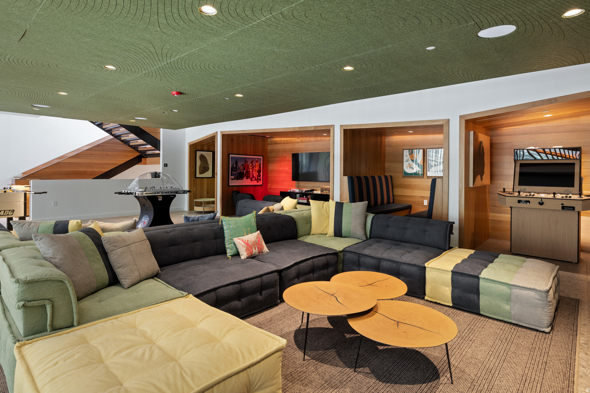 FOUNDERS PLACE - Residential