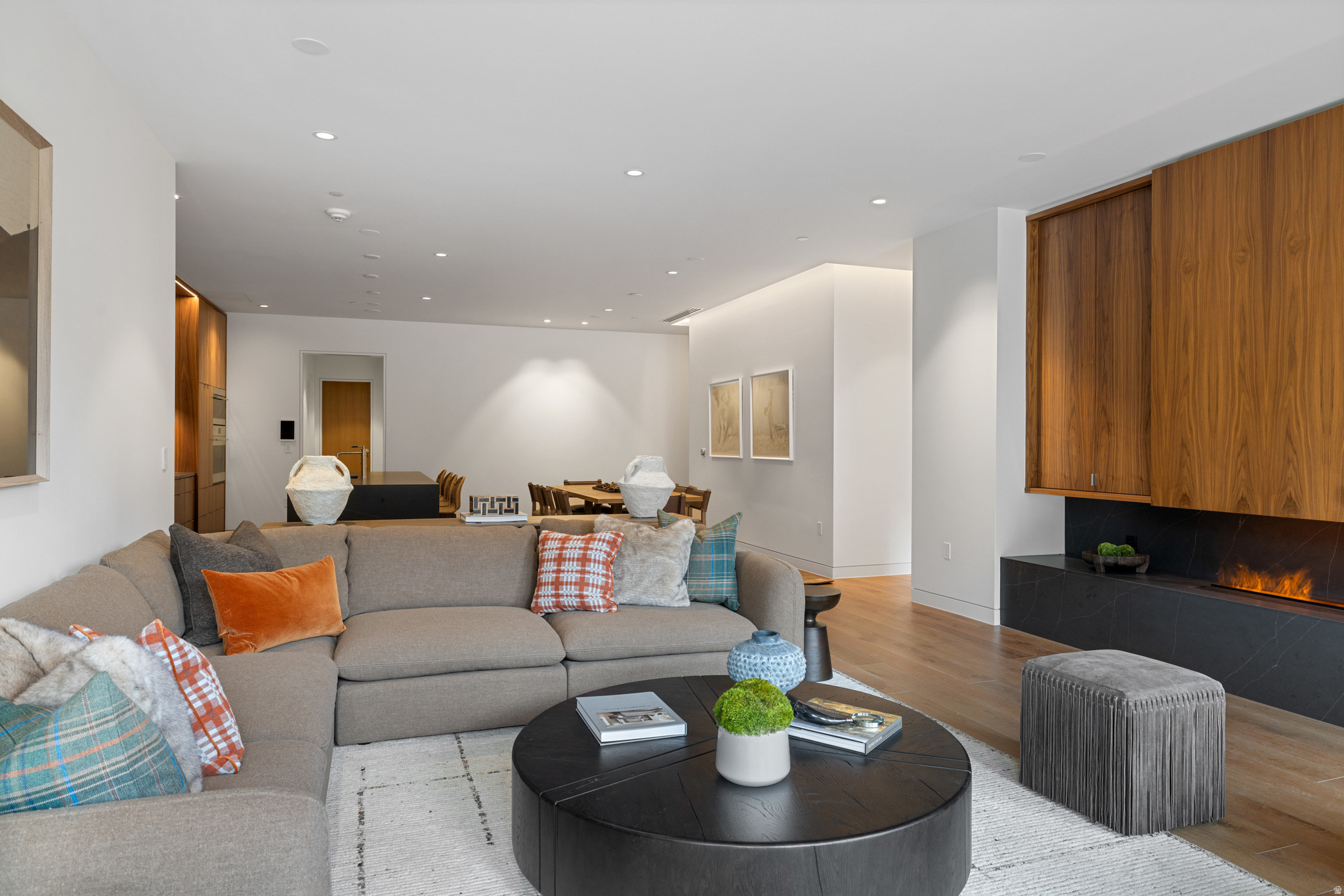 FOUNDERS PLACE - Residential
