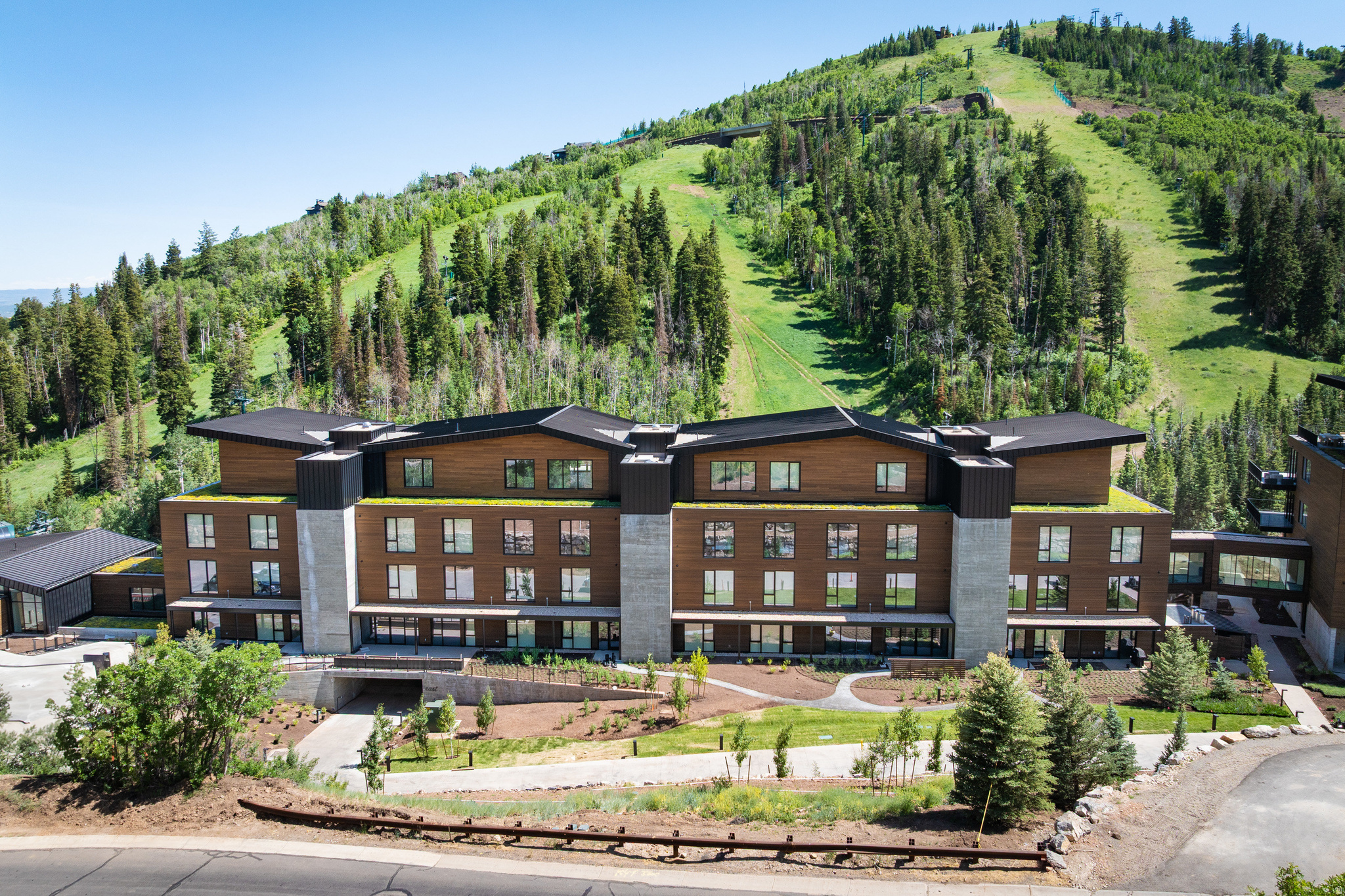 FOUNDERS PLACE - Residential
