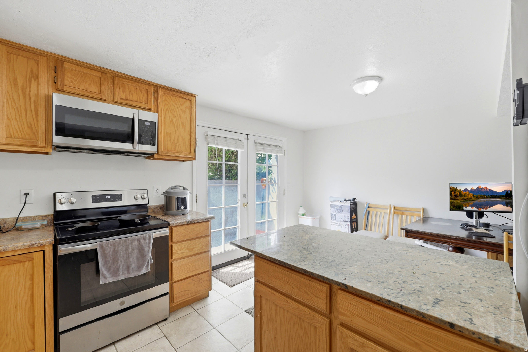 RIVIERA HEIGHTS - Residential