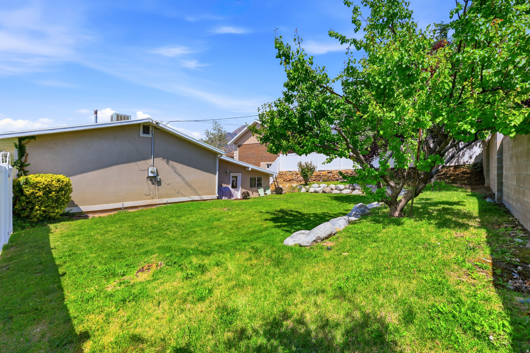 RIVIERA HEIGHTS - Residential