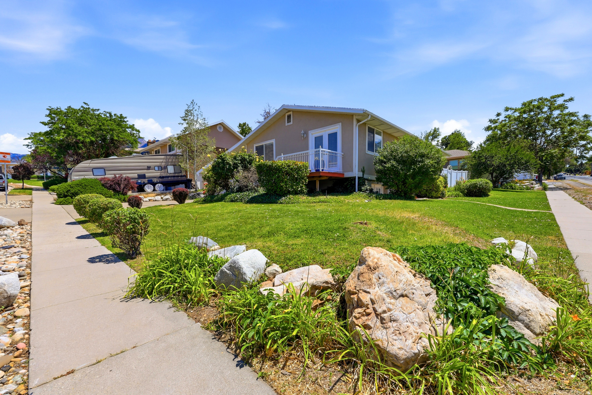 RIVIERA HEIGHTS - Residential