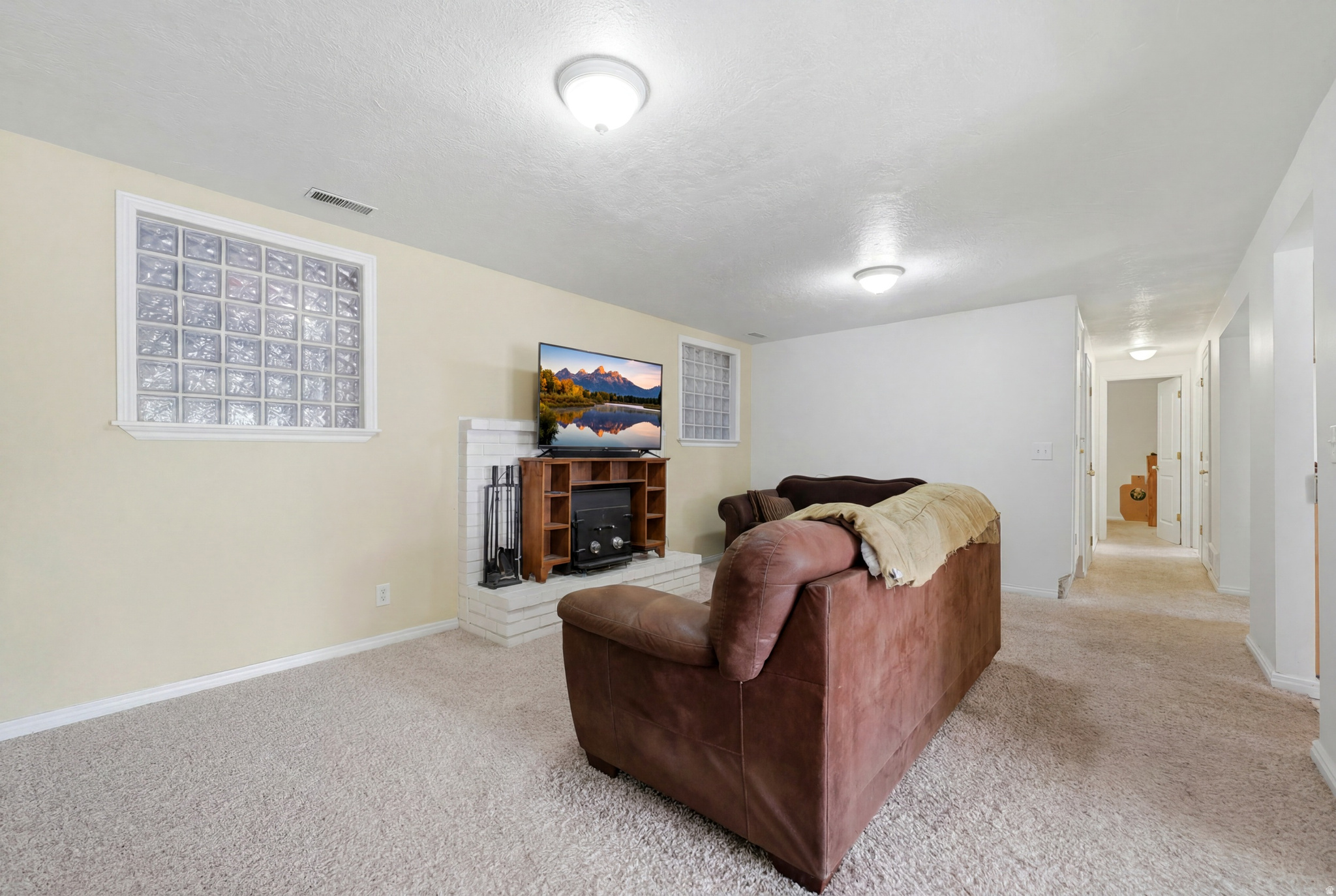 RIVIERA HEIGHTS - Residential