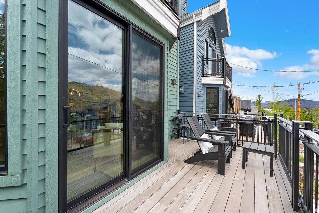 SNYDERS ADDITION - Residential