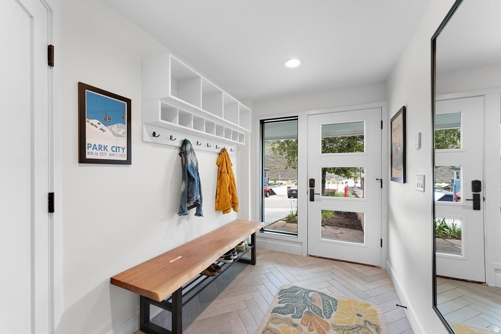 SNYDERS ADDITION - Residential