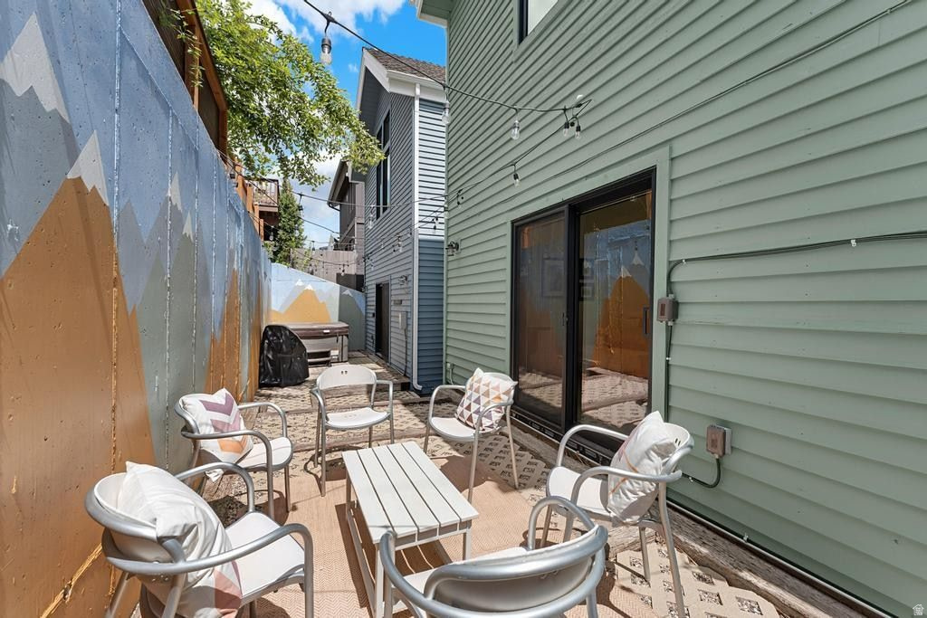 SNYDERS ADDITION - Residential