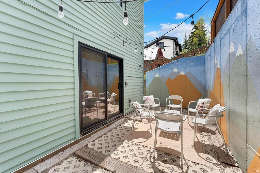 SNYDERS ADDITION - Residential