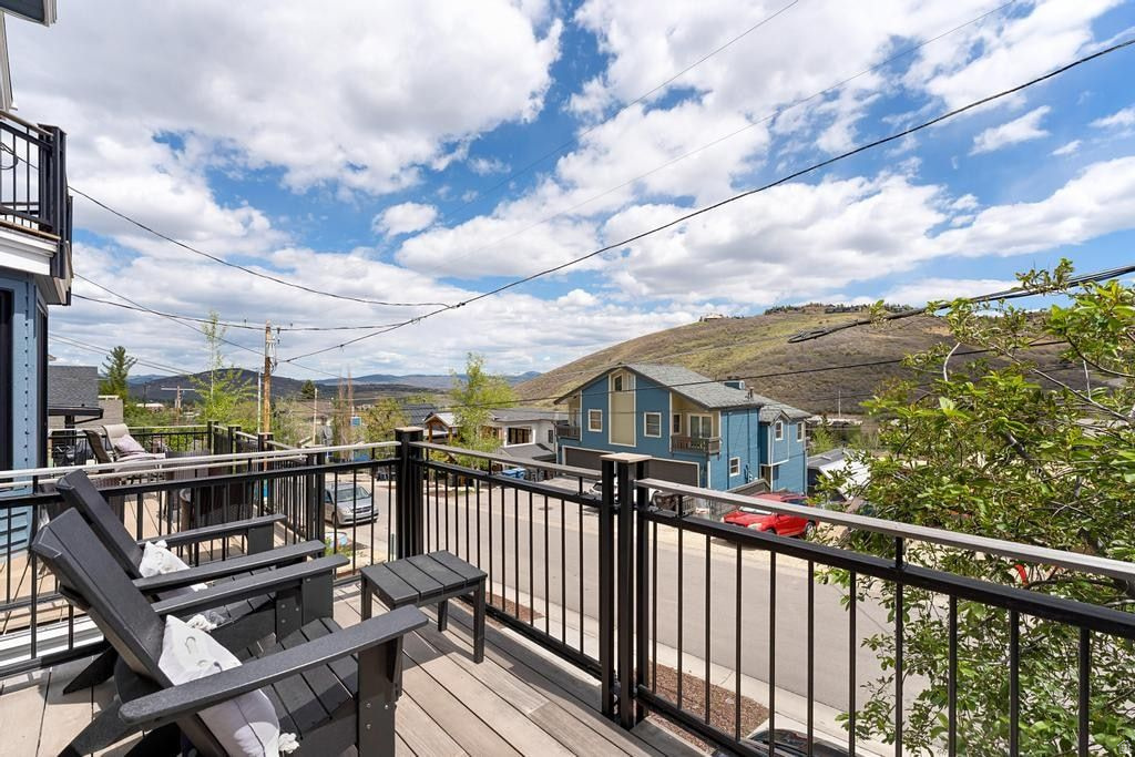 SNYDERS ADDITION - Residential