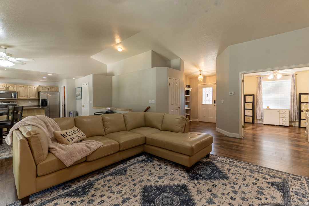 TARTAN RIDGE ESTATES - Residential
