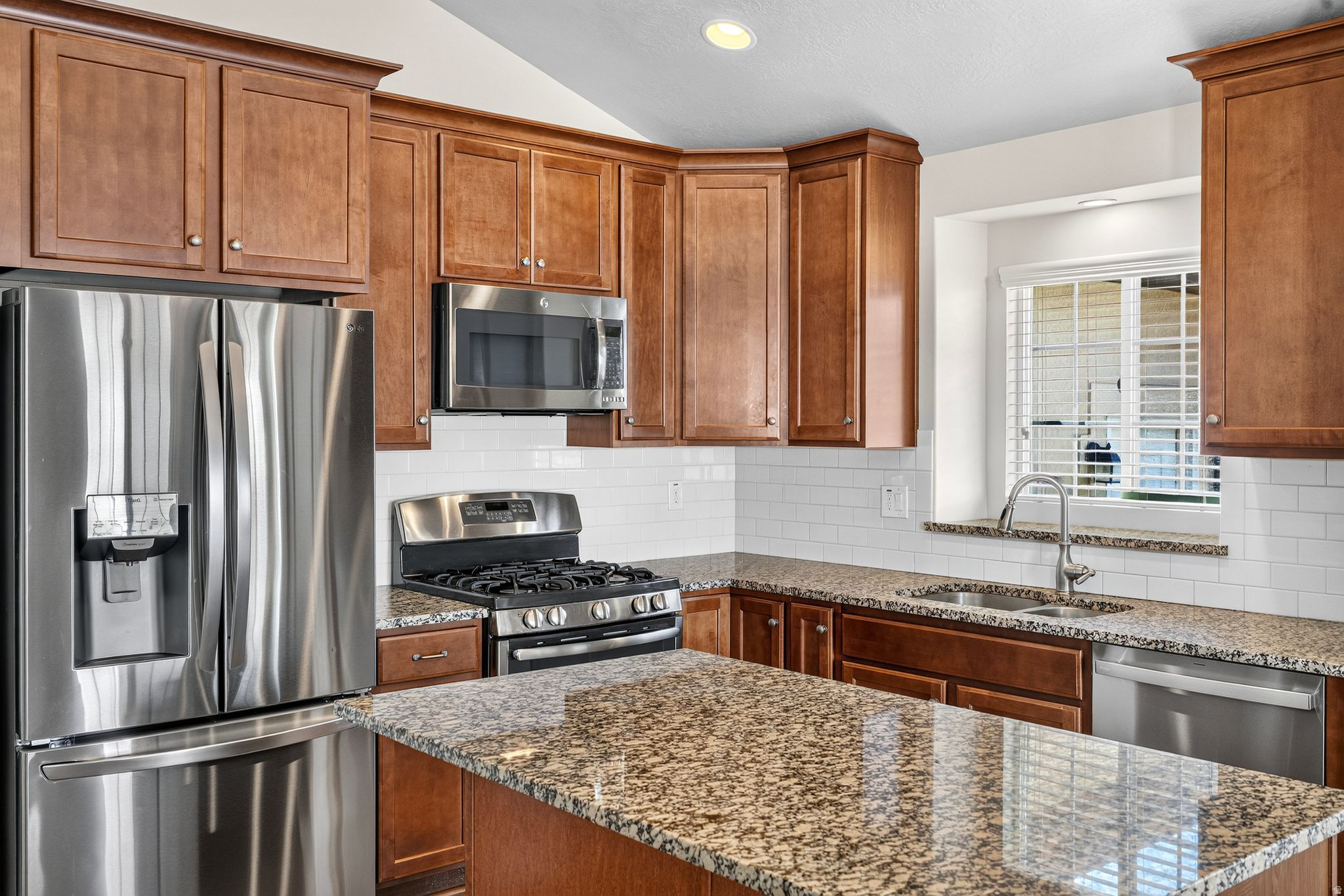 ECHO RIDGE - Residential
