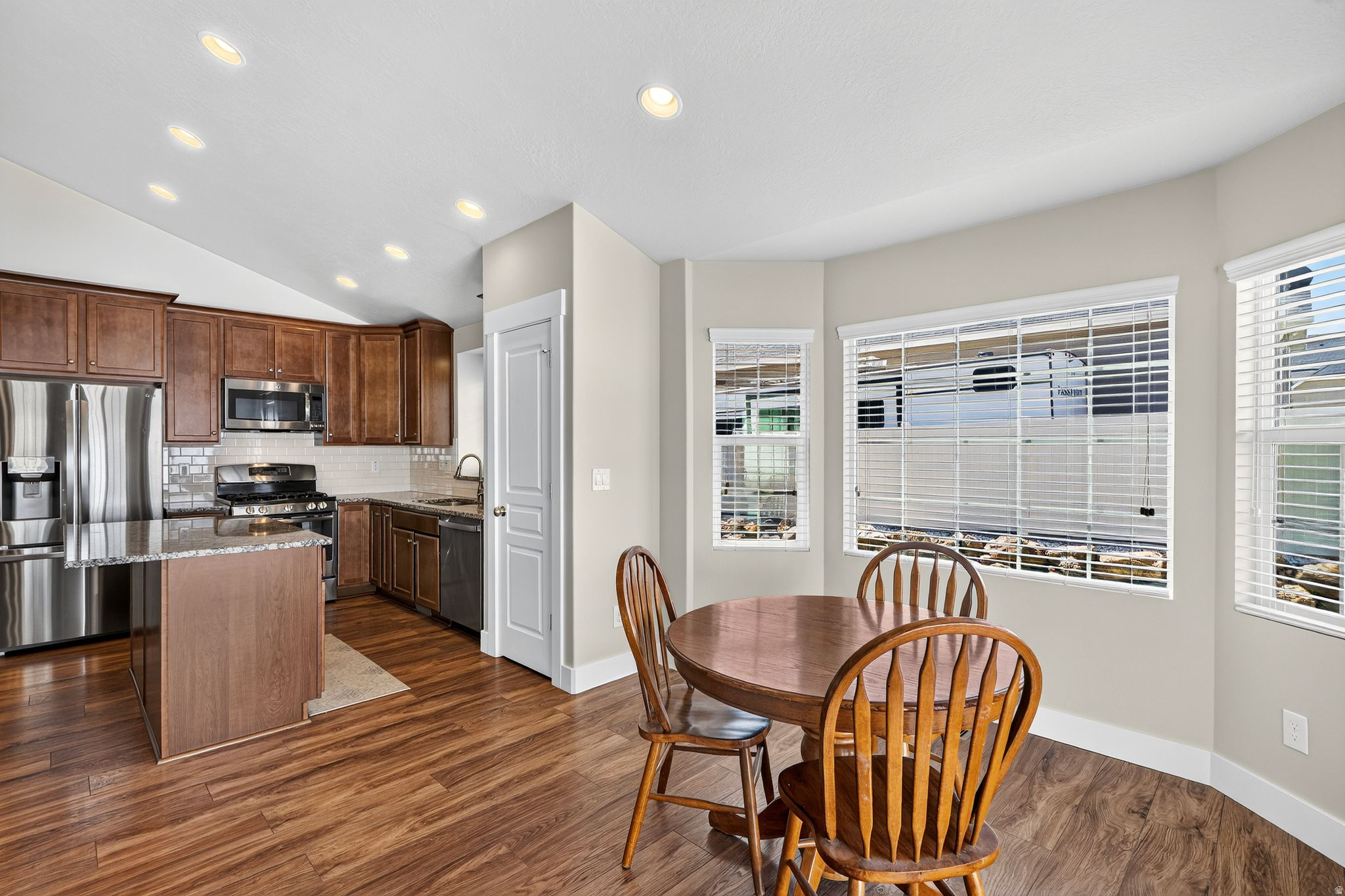 ECHO RIDGE - Residential