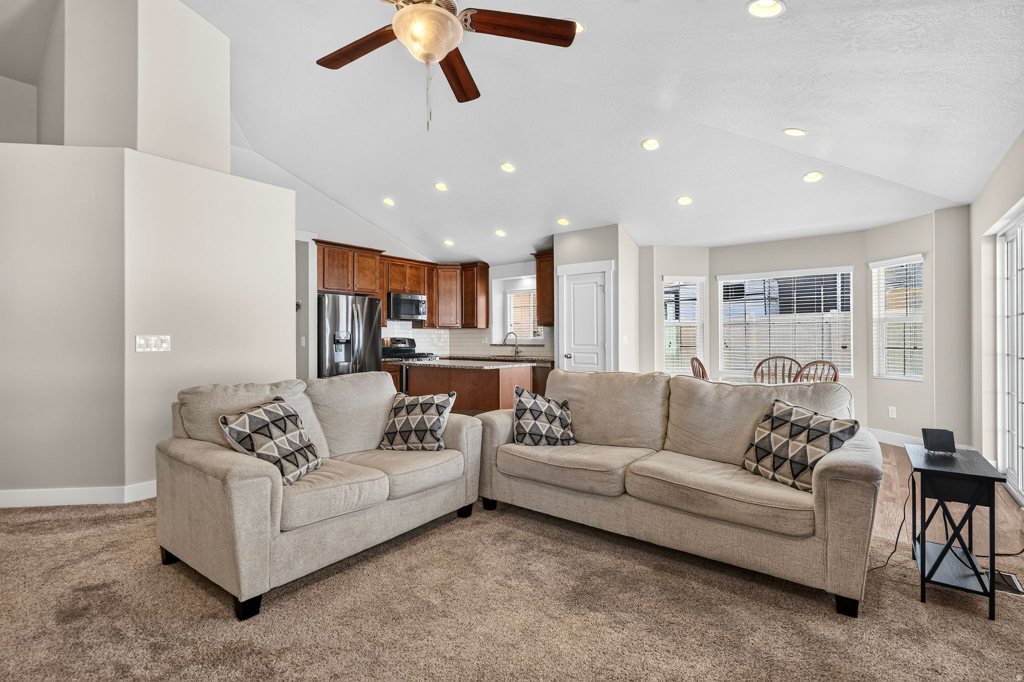 ECHO RIDGE - Residential