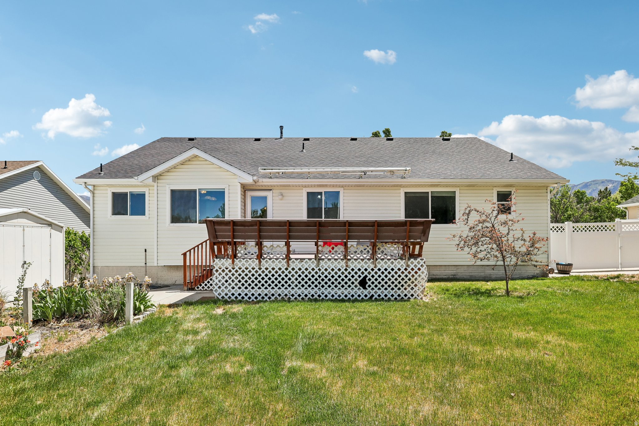 OVERLAKE ESTATES - Residential