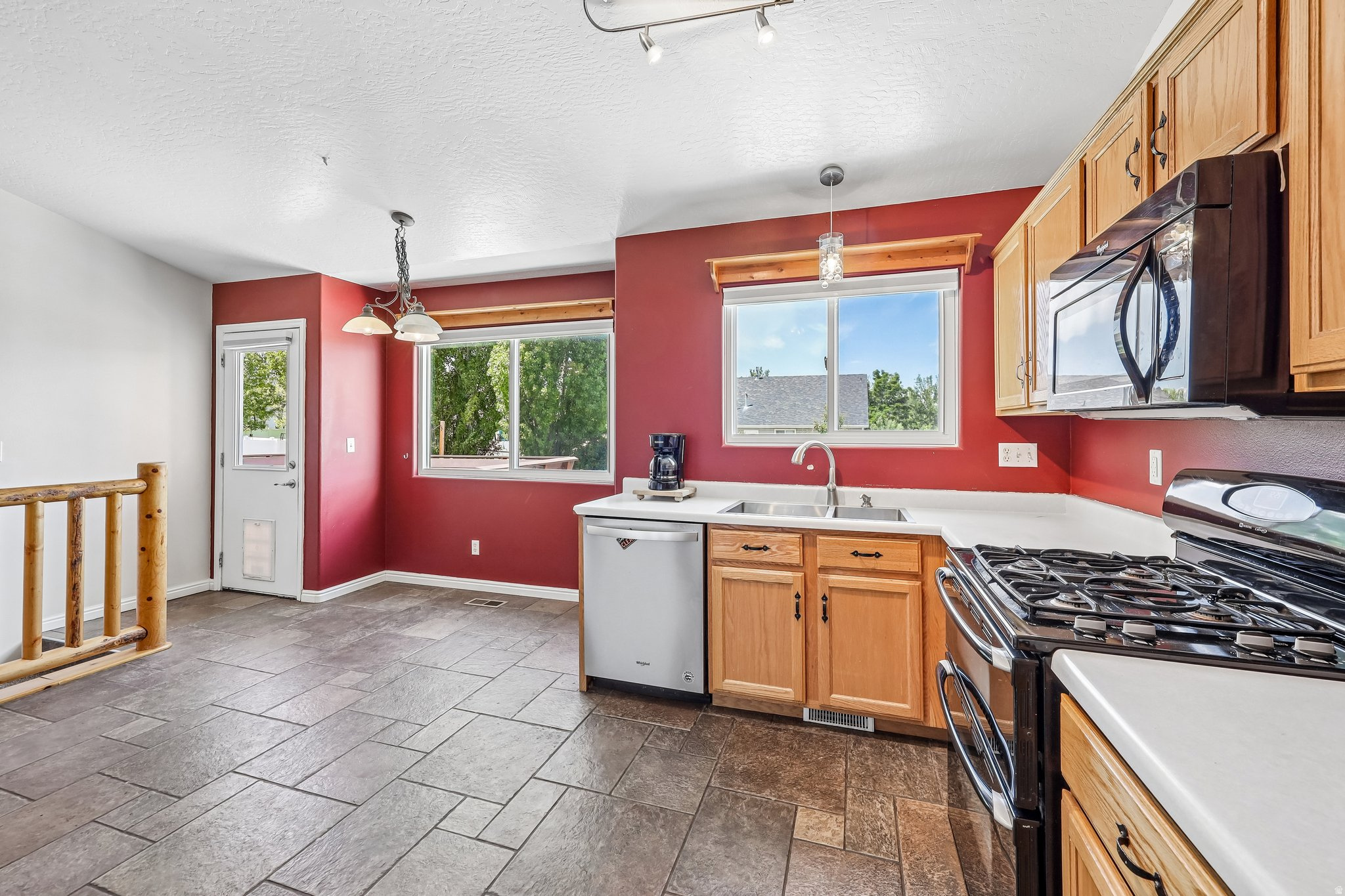 OVERLAKE ESTATES - Residential