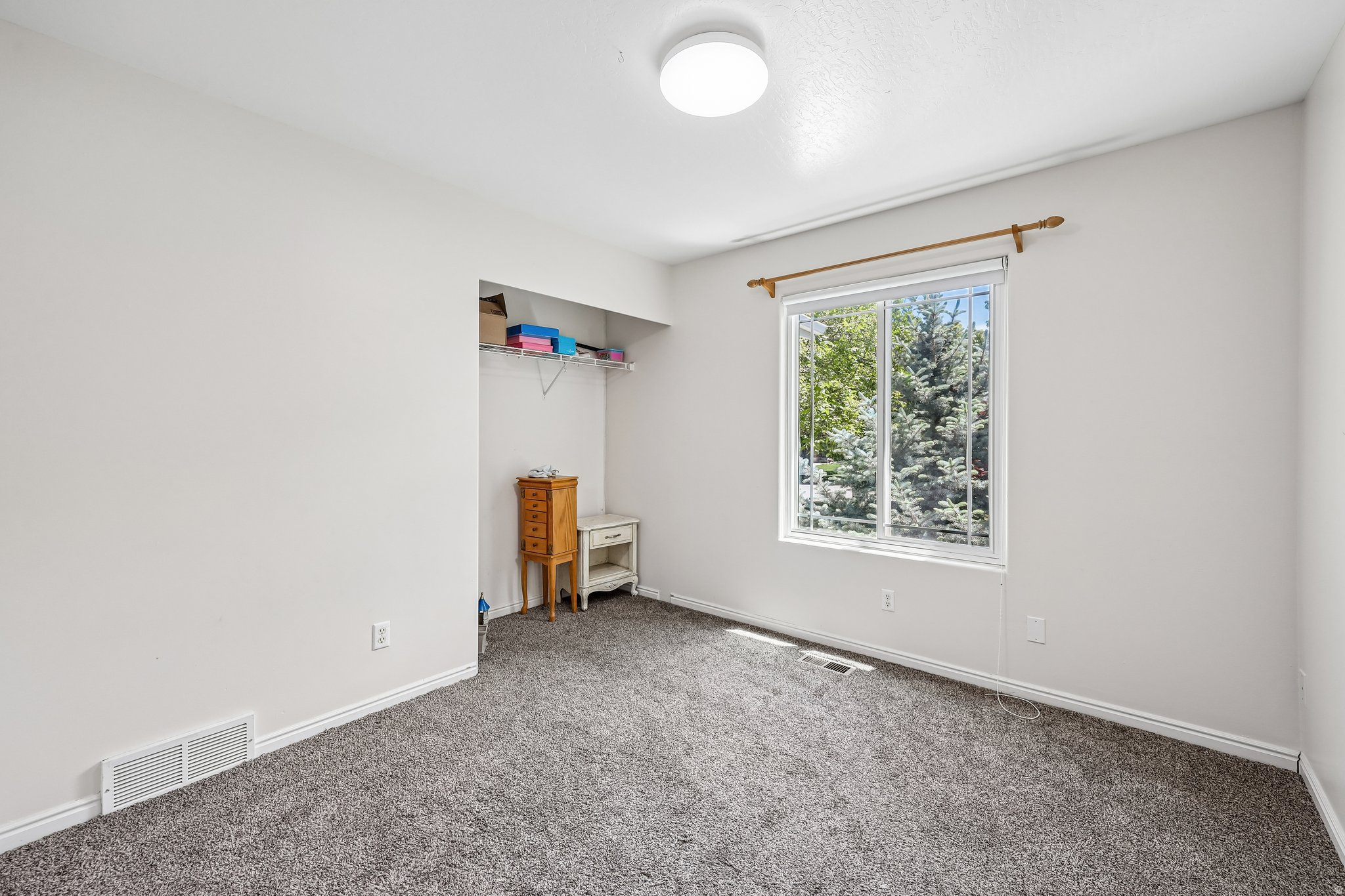 OVERLAKE ESTATES - Residential