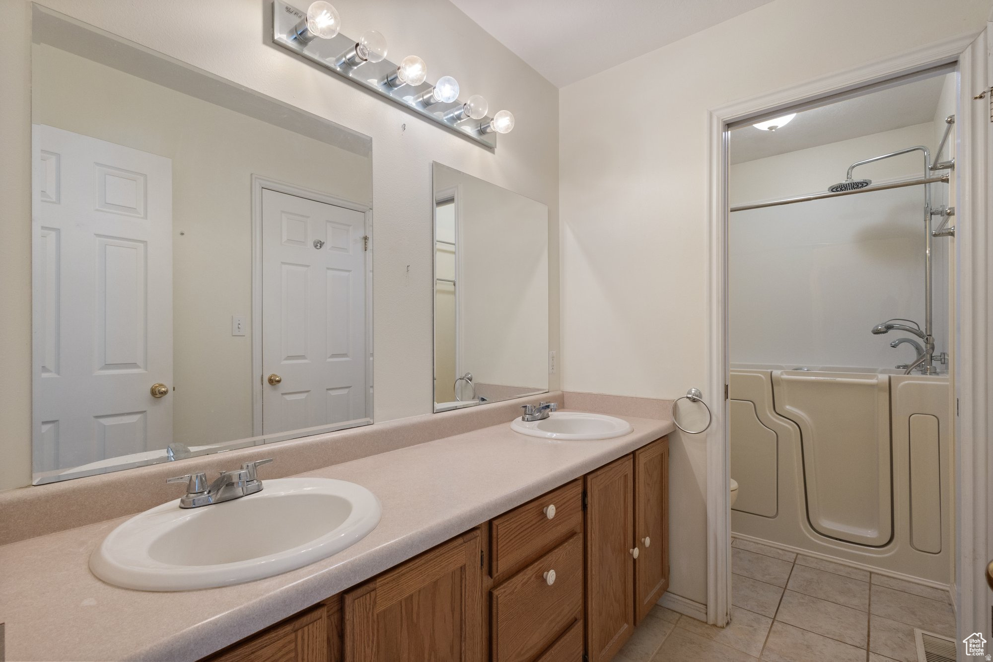 RIVER MEADOWS PLAT A - Residential