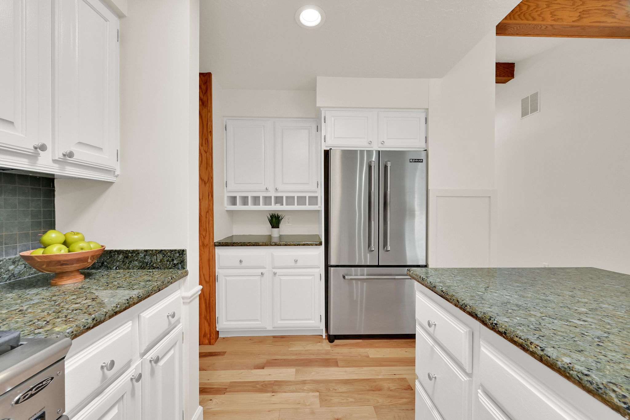 KNOLLWOOD - Residential