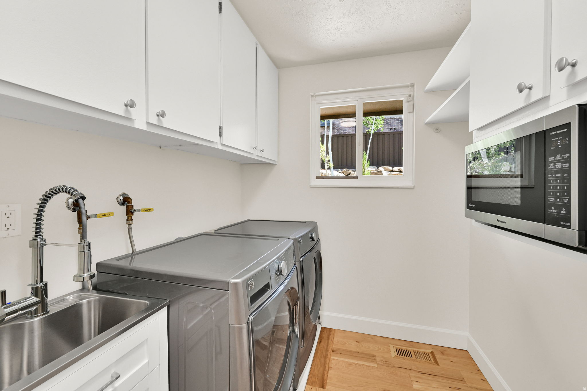 KNOLLWOOD - Residential