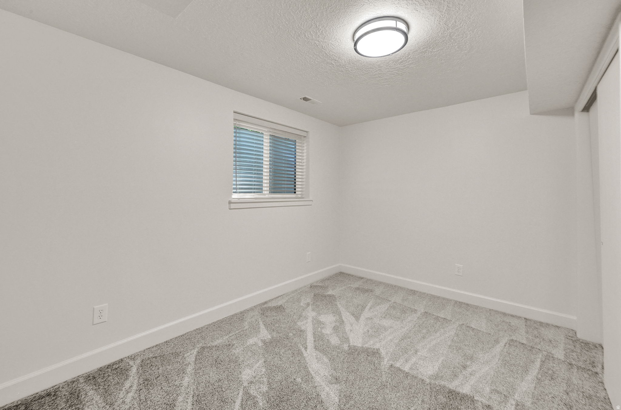 KNOLLWOOD - Residential