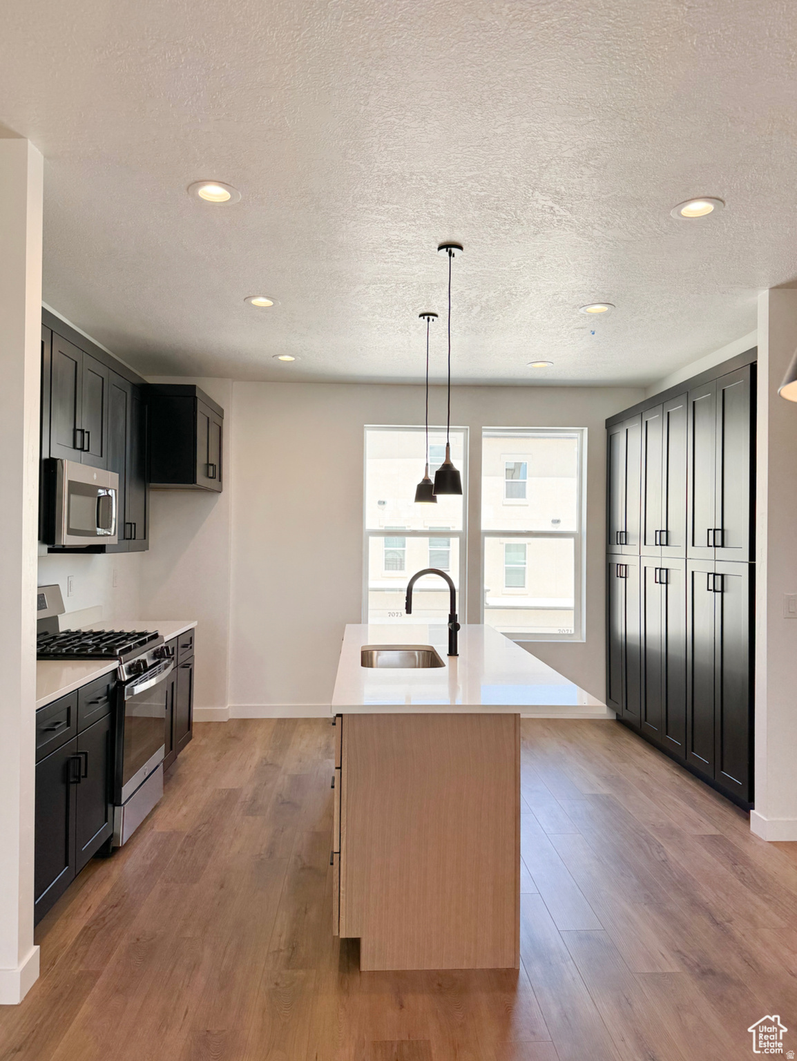 OQUIRRH WEST - Residential
