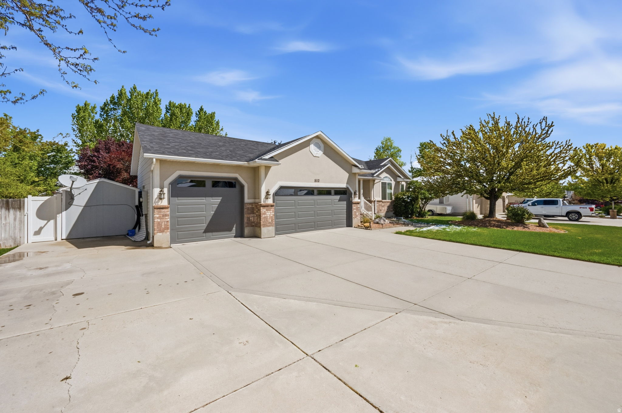 PEBBLECREEK - Residential