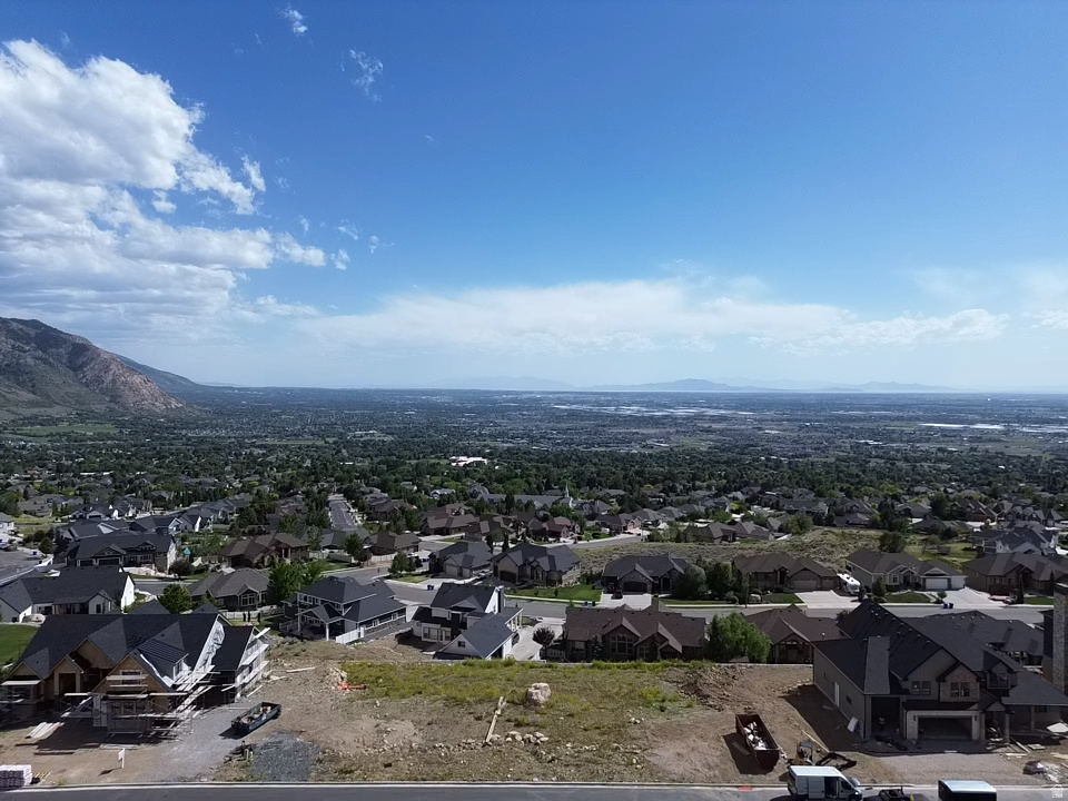NORTHVIEW - Land