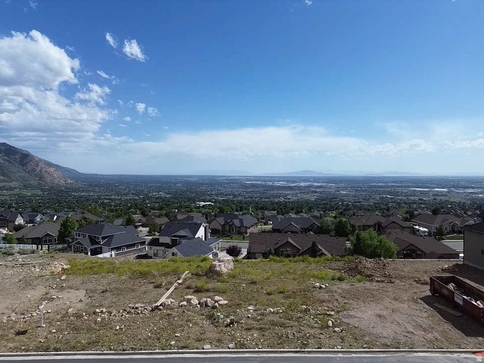 NORTHVIEW - Land