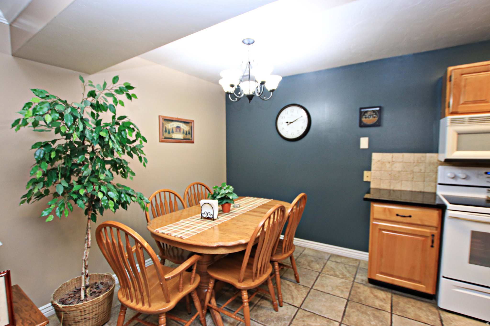 OAK MEADOWS CONDO - Residential