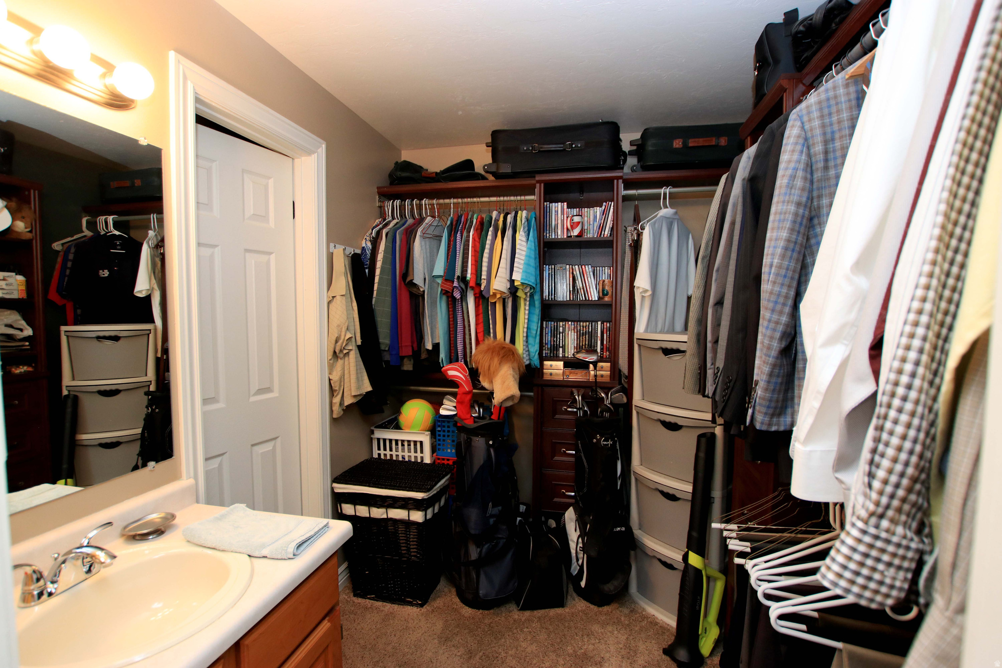 OAK MEADOWS CONDO - Residential