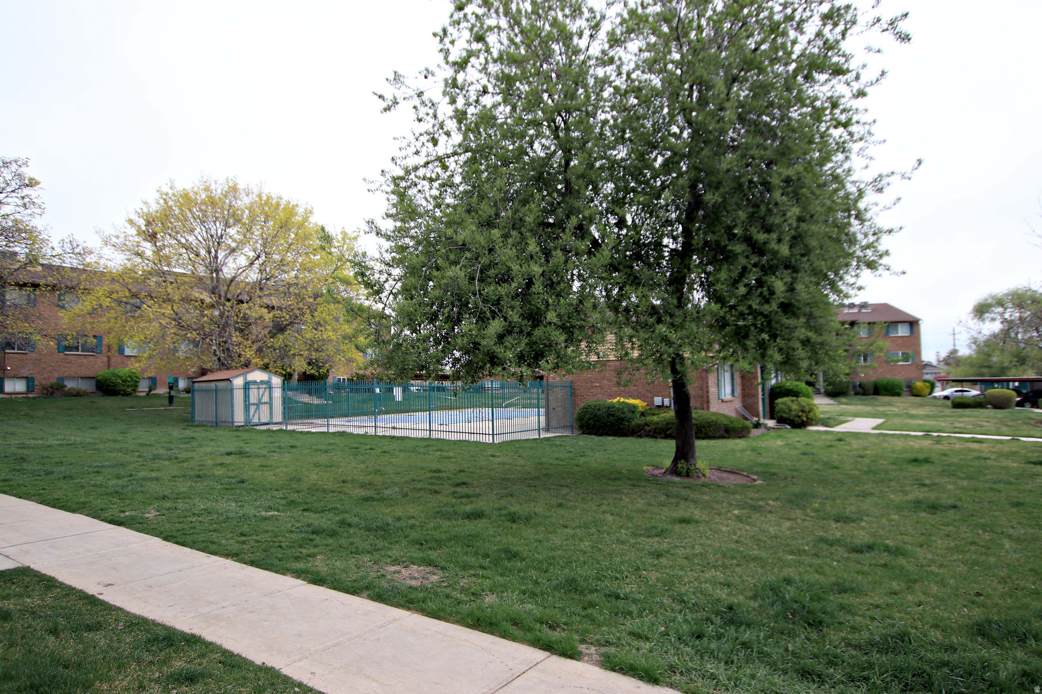 OAK MEADOWS CONDO - Residential
