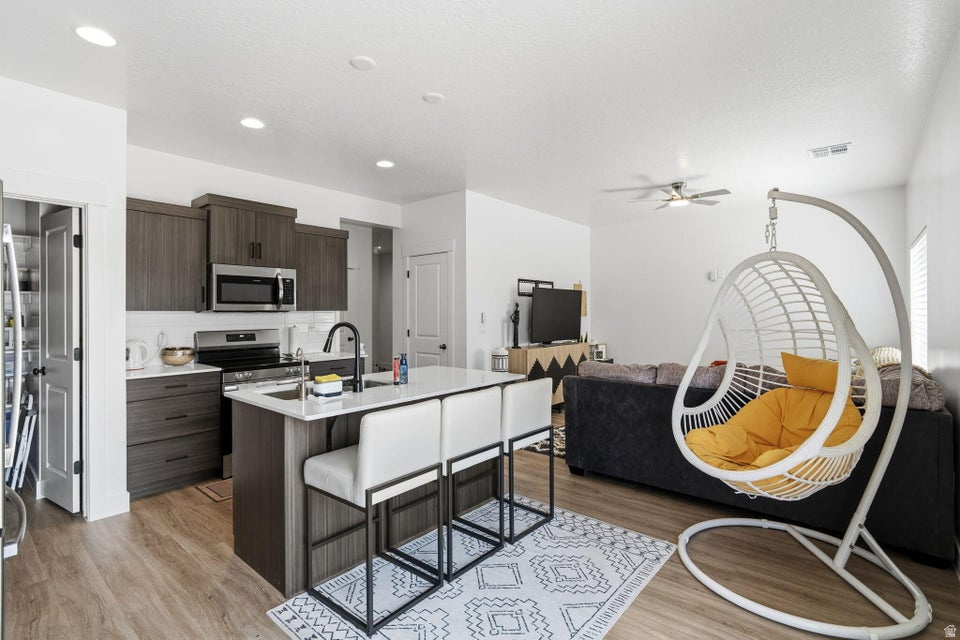 SOUTH DESERT TH 4 - Residential