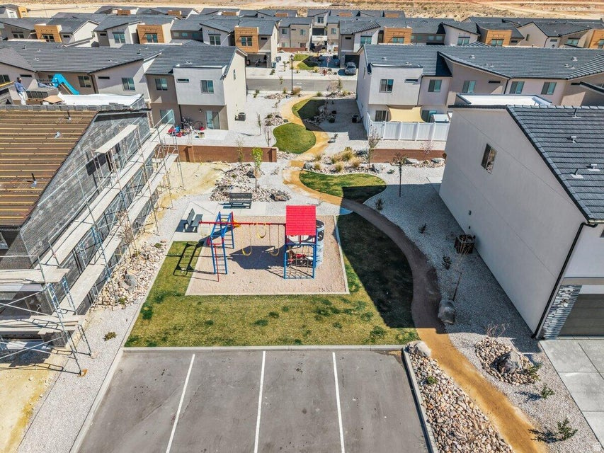 SOUTH DESERT TH 4 - Residential