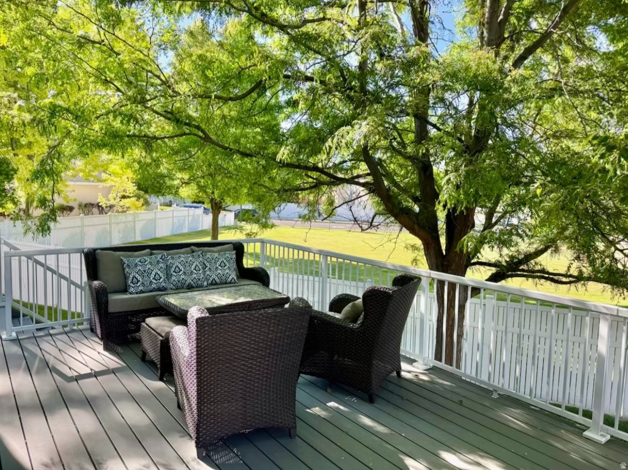 OAKRIDGE PARK ESTATE - Residential
