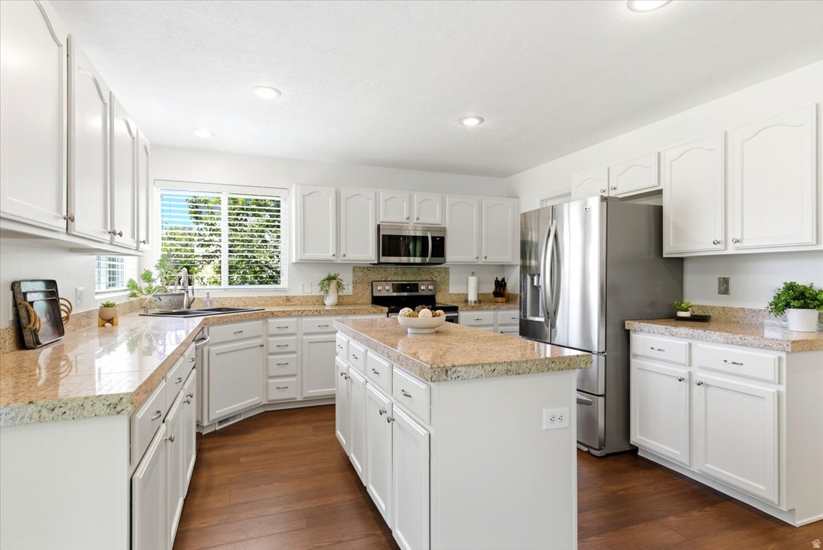 OAKRIDGE PARK ESTATE - Residential