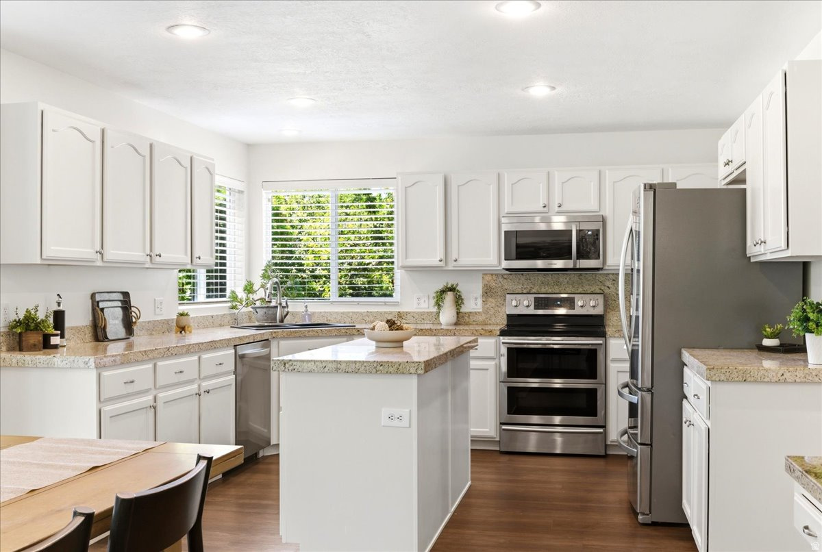 OAKRIDGE PARK ESTATE - Residential